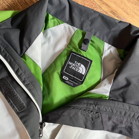 Women's North Face HyVent White and Green Jacket Size Medium - Picture 1 of 8